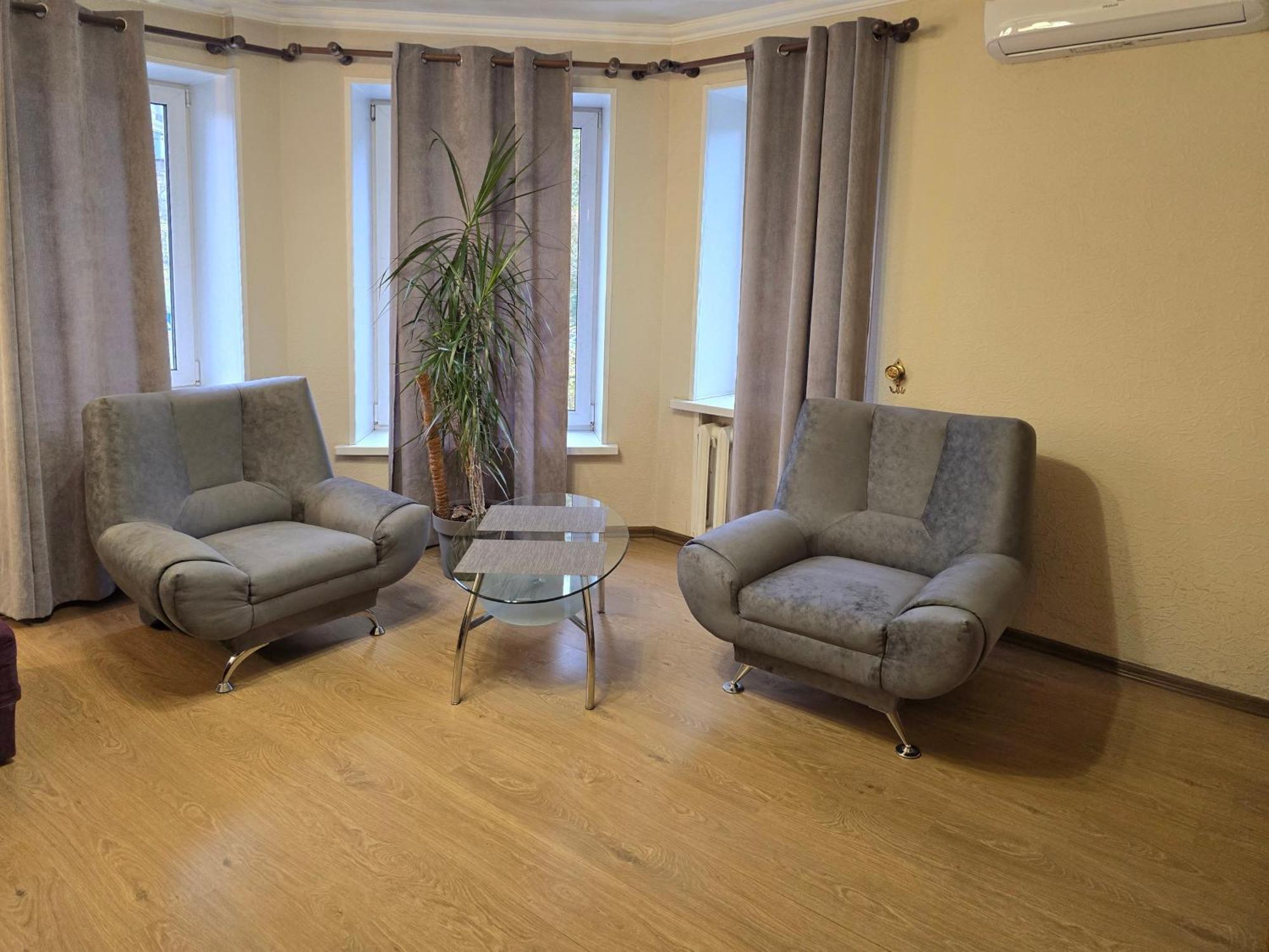 Home Hotel Apartments On Kontraktova Ploshcha Kiev Esterno foto