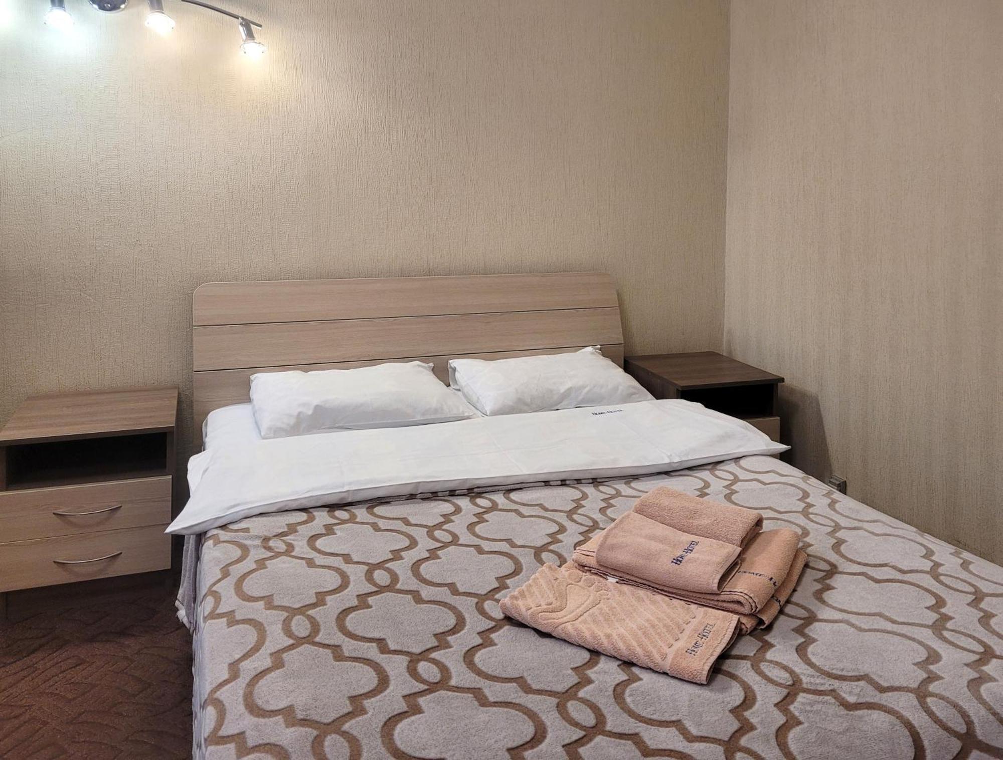 Home Hotel Apartments On Kontraktova Ploshcha Kiev Esterno foto