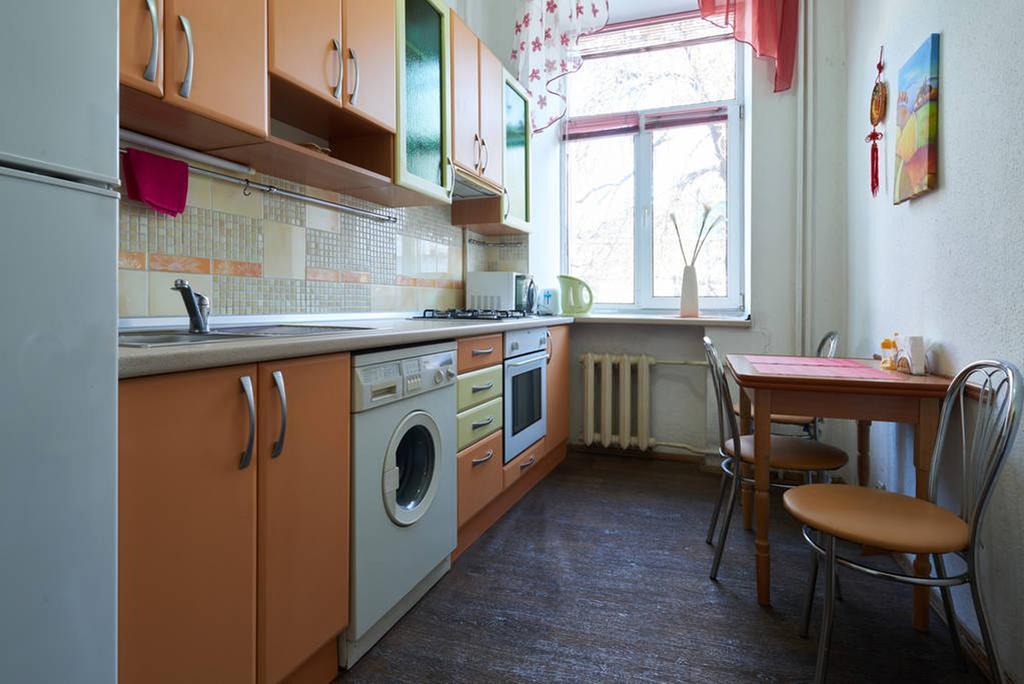 Home Hotel Apartments On Kontraktova Ploshcha Kiev Esterno foto