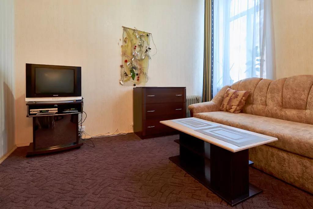 Home Hotel Apartments On Kontraktova Ploshcha Kiev Esterno foto