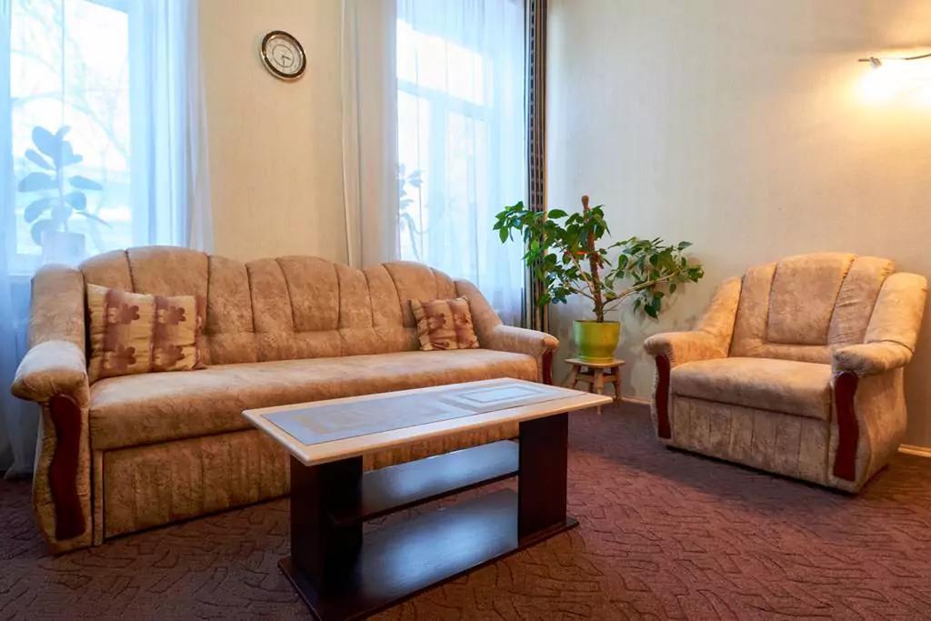 Home Hotel Apartments On Kontraktova Ploshcha Kiev Esterno foto